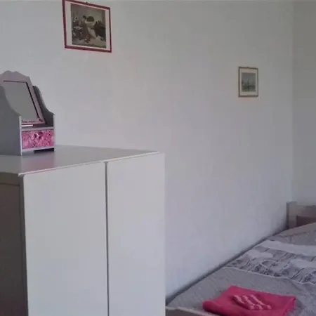 Spacieux Proche Centre Et Piscine Appartamento *