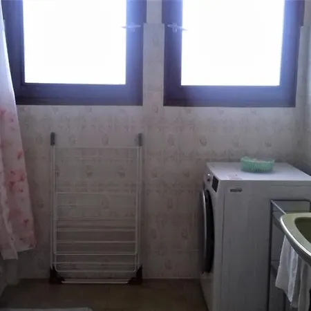 Apartment Spacieux Proche Centre Et Piscine