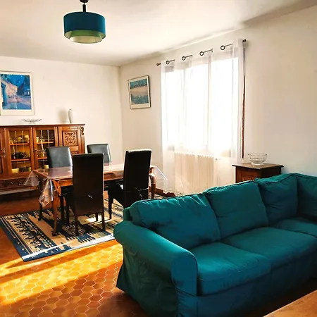 Spacieux Proche Centre Et Piscine Appartamento *