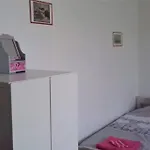 Spacieux Proche Centre Et Piscine Appartement *
